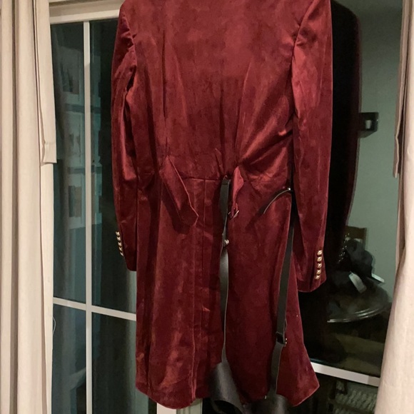 Neo Ludwig renaissance style burgundy velvet jacket with button down front - Picture 3 of 4